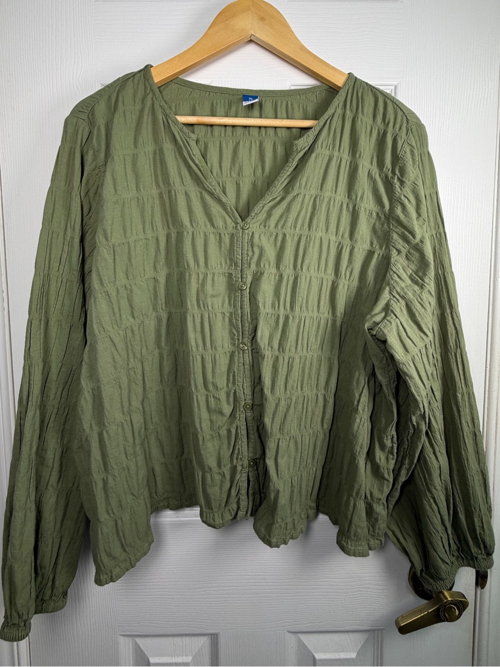 Old Navy Olive Green Button Front Blouse XL Boho Crinkle Cotton Festival Peasant